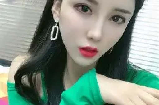 《2026吃瓜〈抖音百万网红李雅粉反差合集〉私下真实画风曝光》～知情人聊天记录+未修图流出清纯人设彻底颠覆！〈抖音百万网红李雅粉反差合集〉塌房连锁反应》～大粉脱粉回踩、同行补刀更多黑料持续发酵中！
